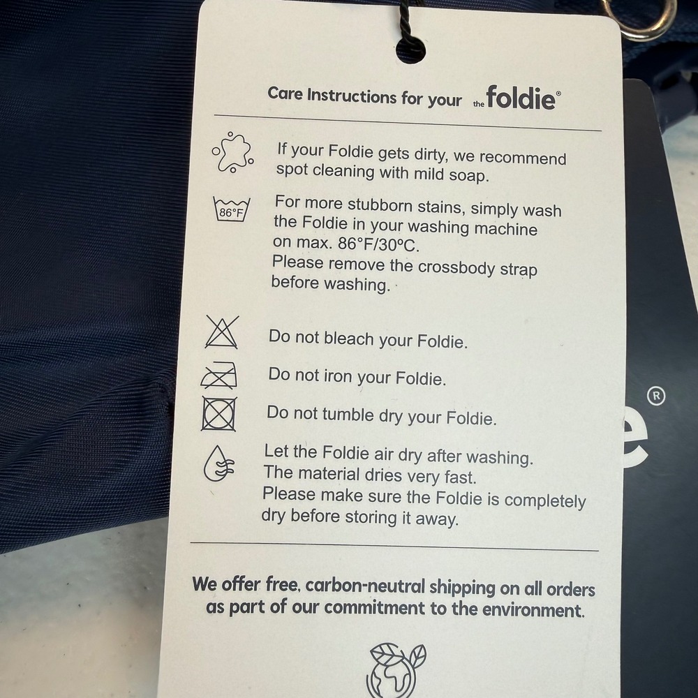 Foldie Foldable Crossbody Fannie Pack RFID-Safe Material Water Repellent Travel - Picture 5 of 10